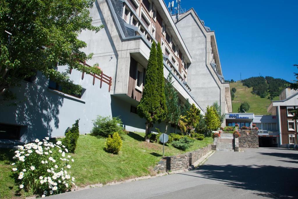 Apartamento Aguilera Appartement Naut Aran Buitenkant foto